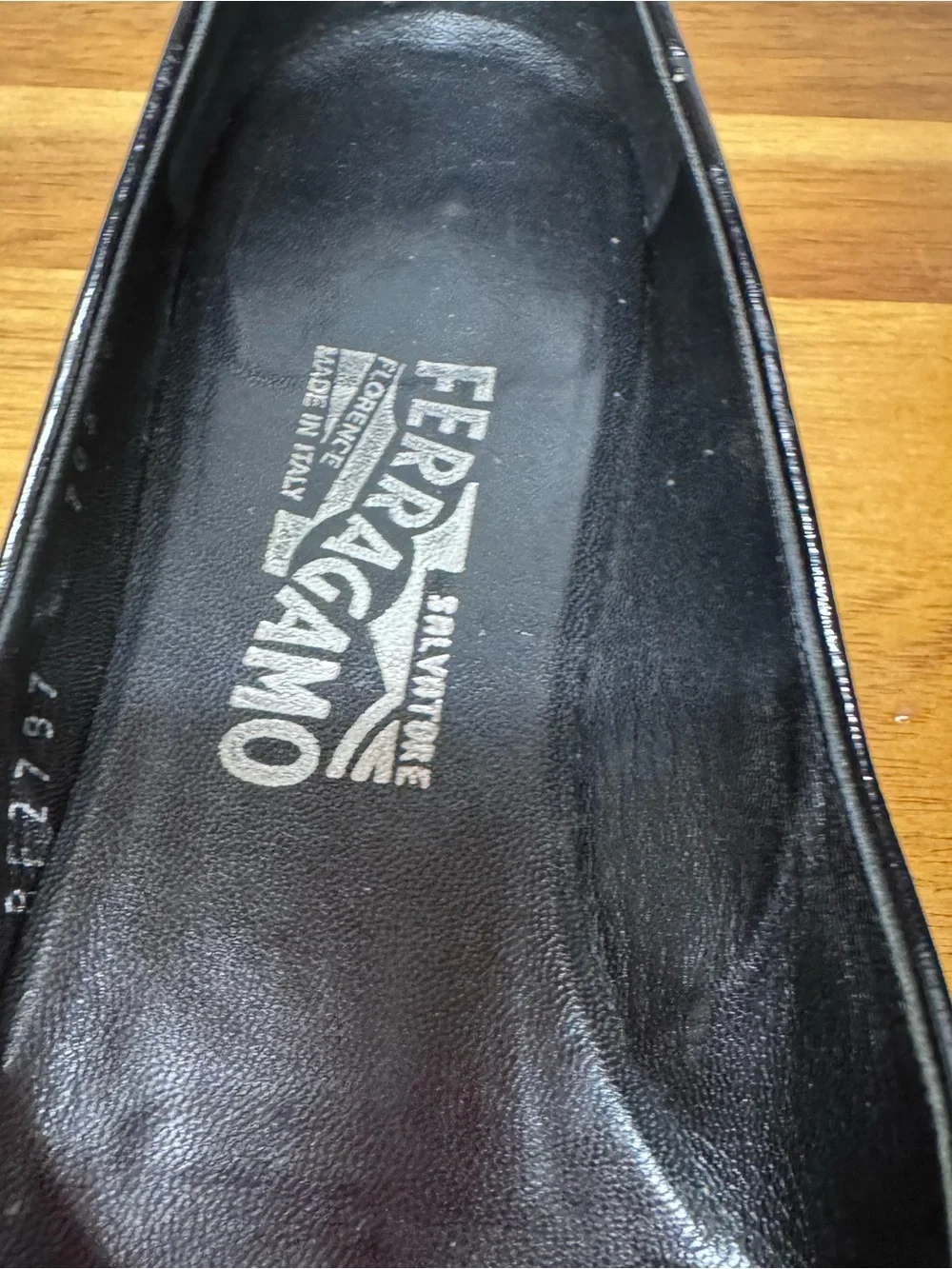Salvatore Ferragamo Stampa Fiera Scarf Animal Ballet Bow Flats Shoes 8 M READ